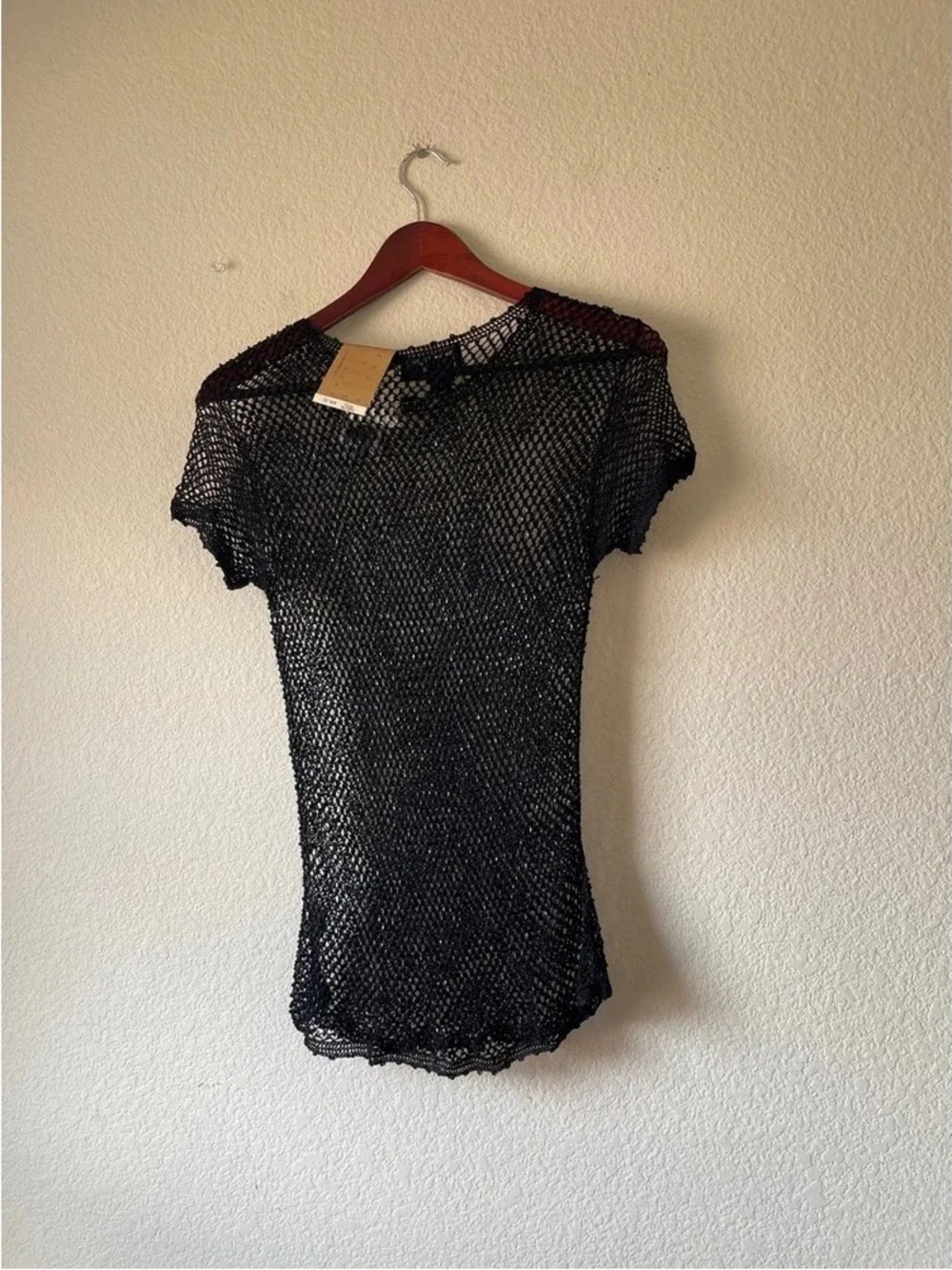 Lightweight Black Open-Knit Short Sleeve Top